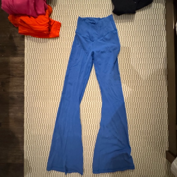 criss cross aerie flare leggings - Picture 1 of 3